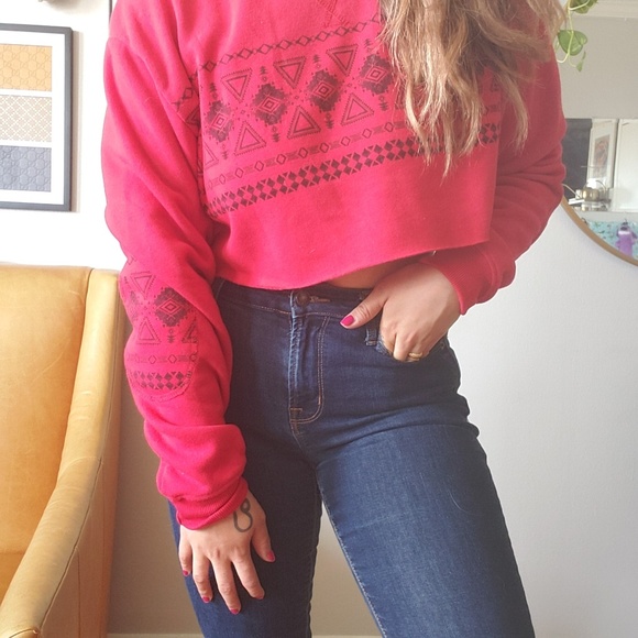 Galaxy By Harvic Tops - Aztec tribal print // cropped graphic